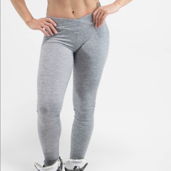 High Waist Leggings - Picture 7 of 8